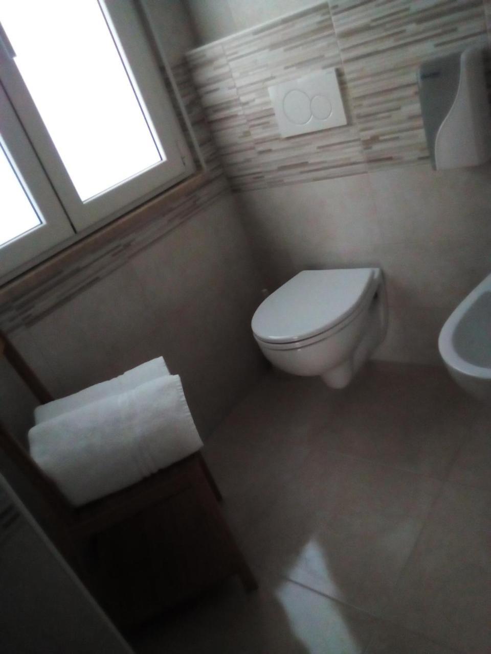 Bed and Breakfast Officina Urban Sleep Сан-Бенедетто-дель-Тронто Екстер'єр фото