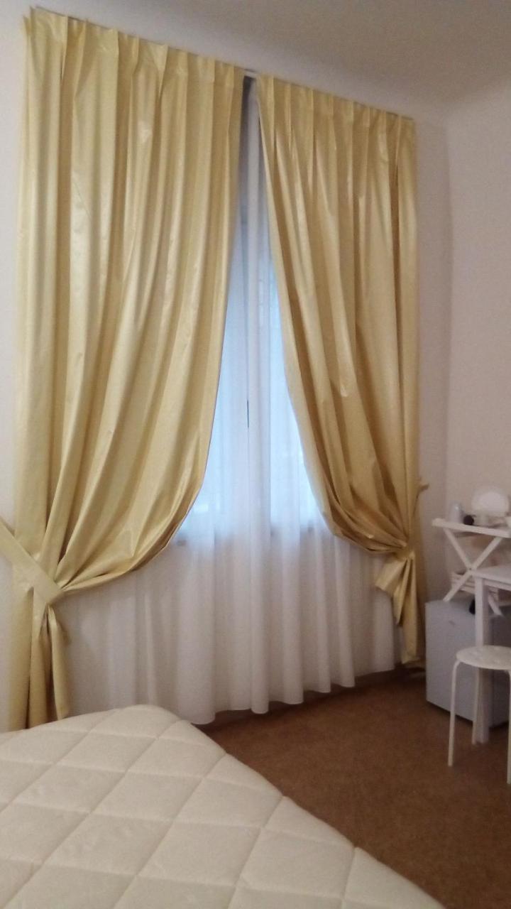 Bed and Breakfast Officina Urban Sleep Сан-Бенедетто-дель-Тронто Екстер'єр фото